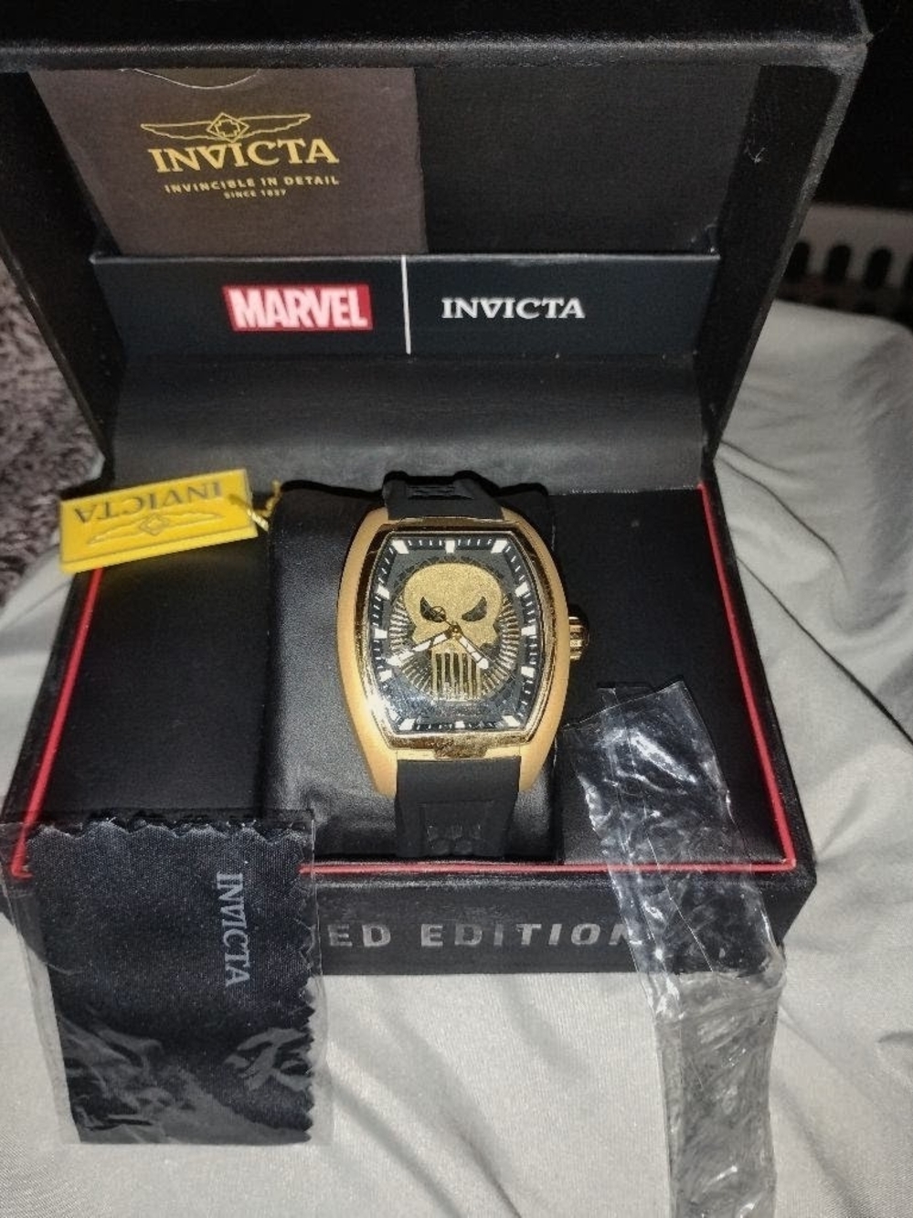 🔥 RARE Invicta Marvel Punisher Men's Limited Edition Watch (Model 26927) 🔥